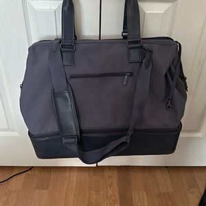 BÉIS Weekender